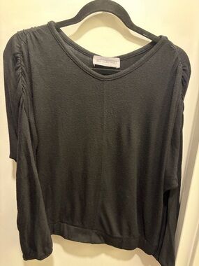 Self Contrast Black Long-Sleeve Top with Ruched Shoulder Detail